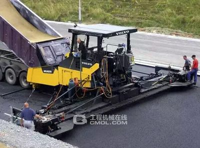 沃爾沃高效攤鋪背后的秘密 走進德國哈梅林工廠_產(chǎn)品快訊_工程機械在線